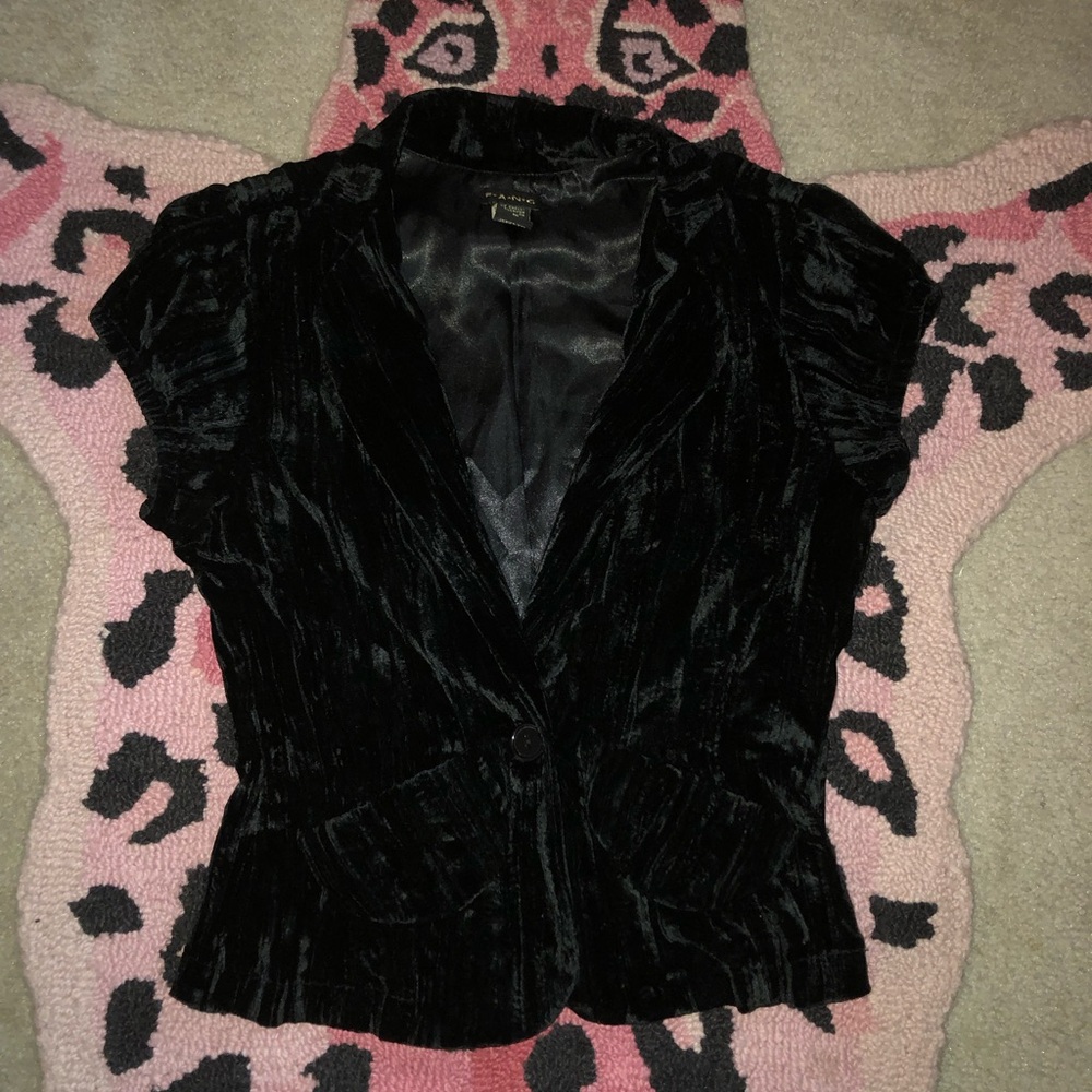FANG Black Velvet Short Sleeve Blazer